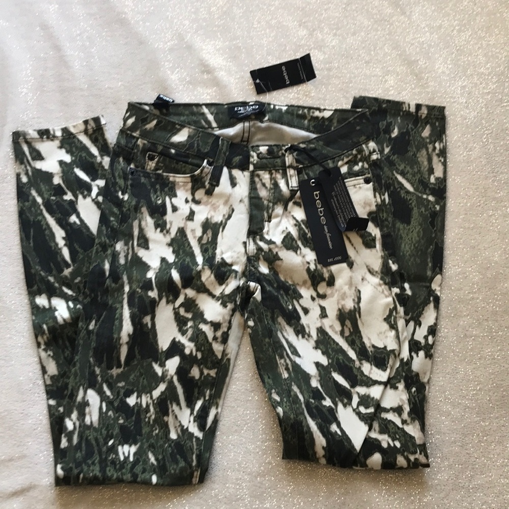 Bebe Slimfit Jeggings Size 24